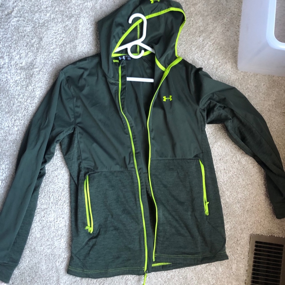 • under armour zip up •
